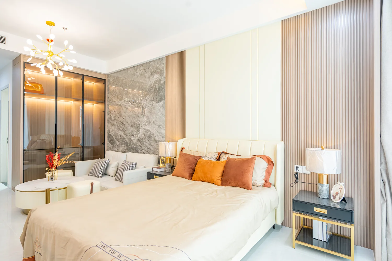 Diamond Bay Garden Studio City interior