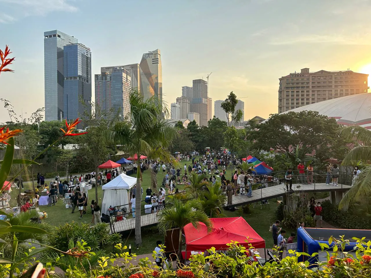Coconut Park weekend market, Koh Pich