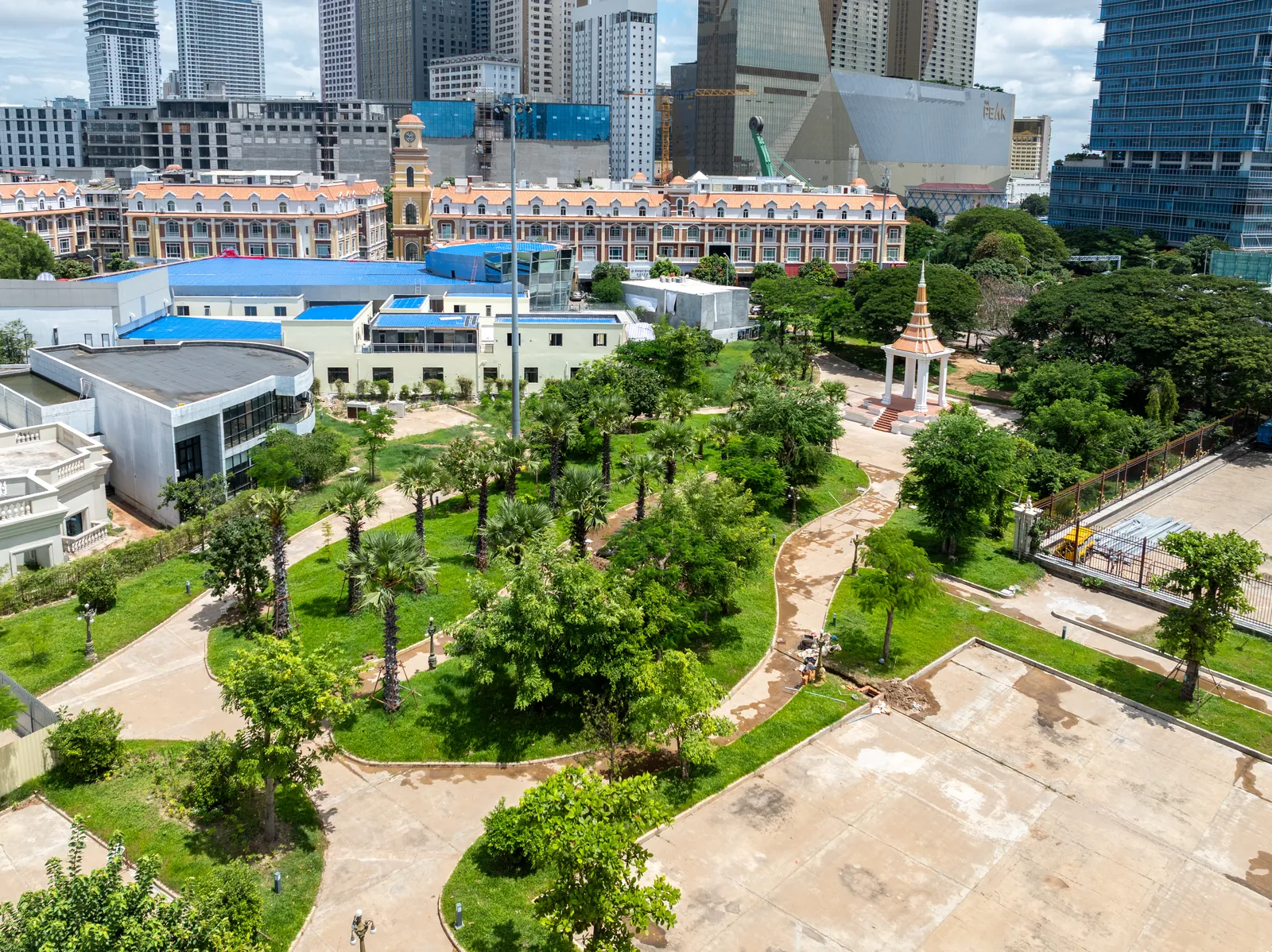 Koh Pich Central Park, second view
